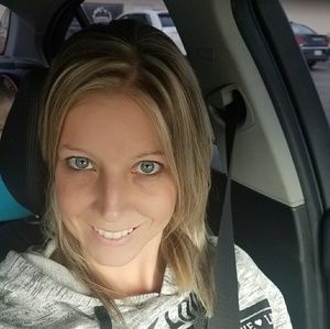 Meet your Posher, JF